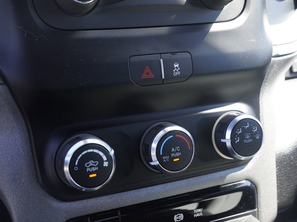 Certified 2024 RAM 2500 Big Horn AWD/4WD image 17