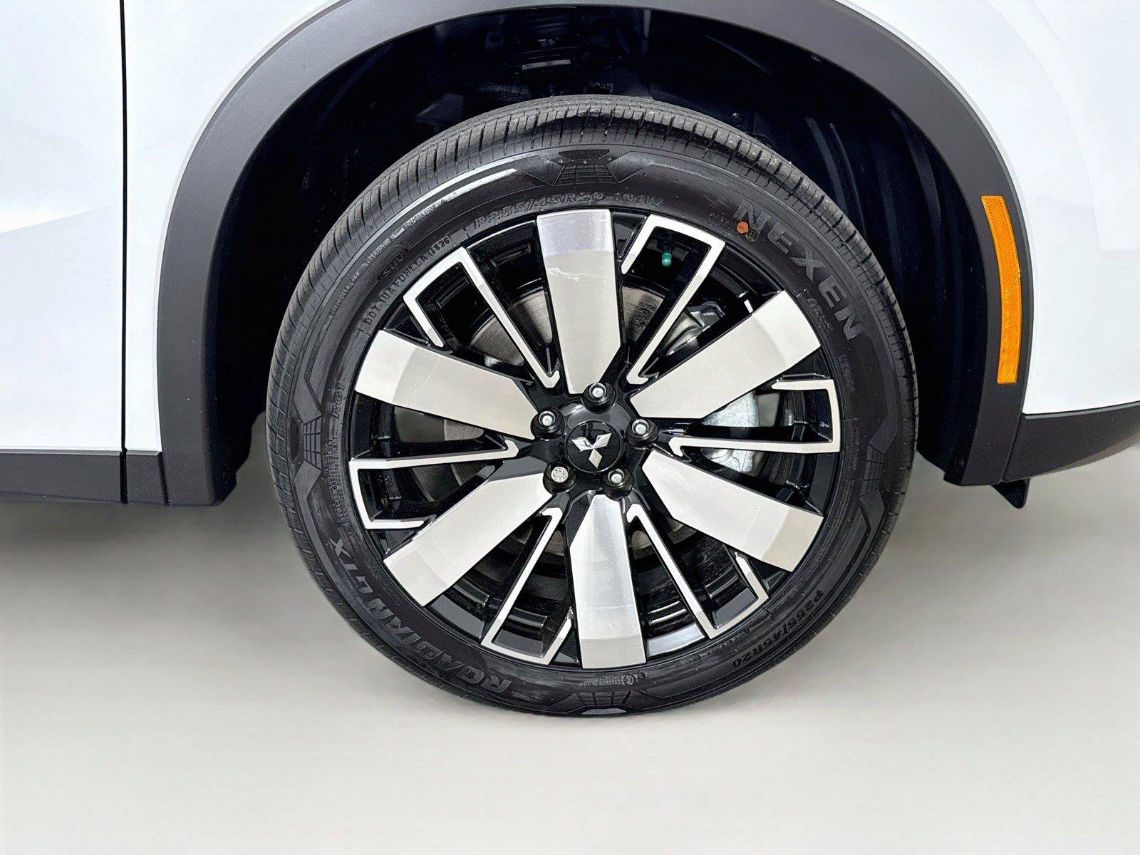 New 2026 Mitsubishi Outlander SE FWD image 32
