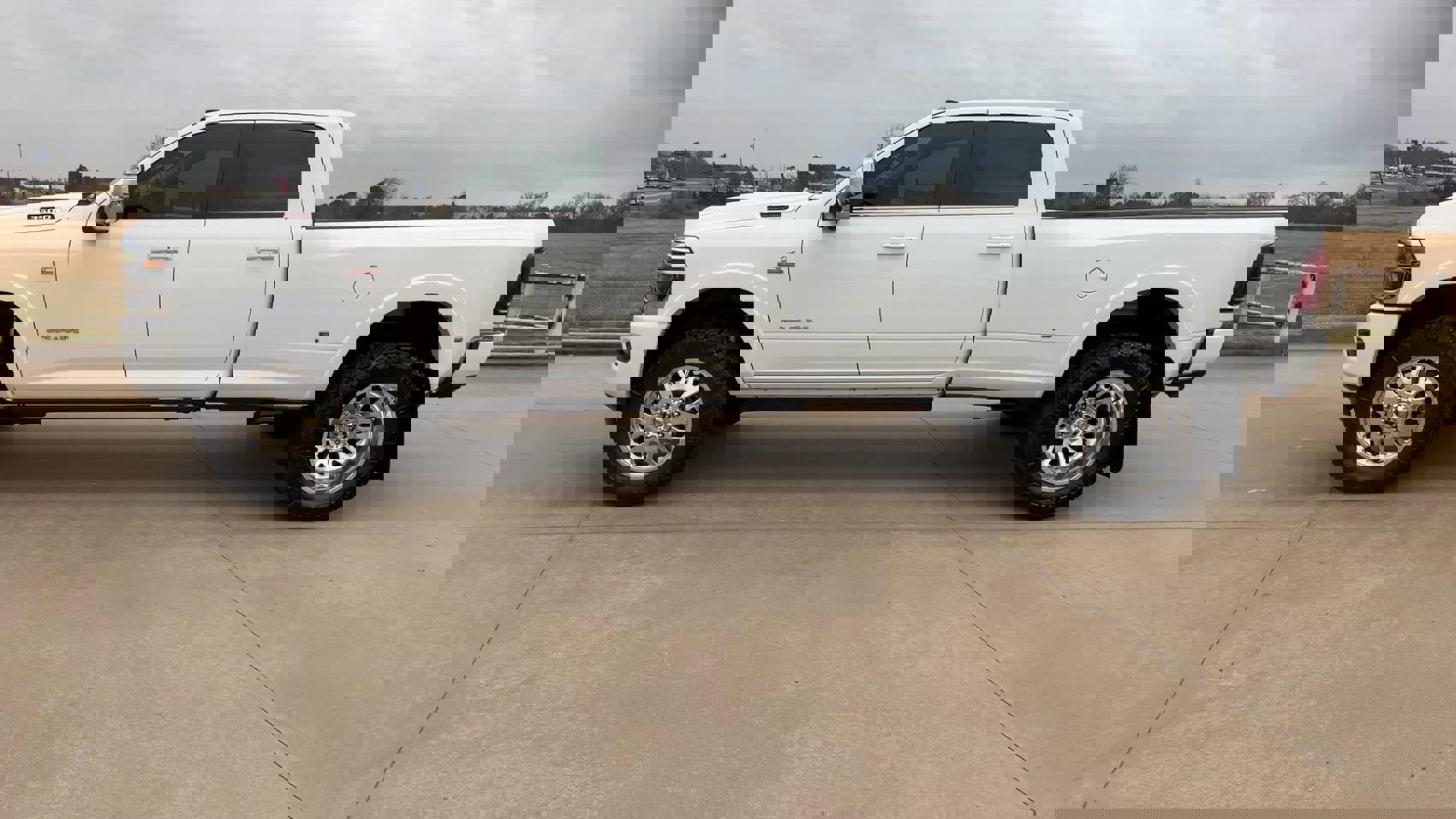 New 2025 RAM 3500 Longhorn image 4
