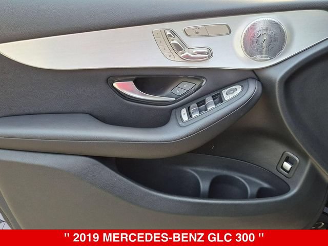 Used 2019 Mercedes-Benz GLC 300 4MATIC image 10