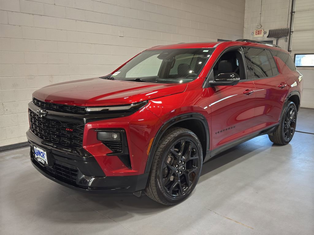 Used 2025 Chevrolet Traverse RS image 44