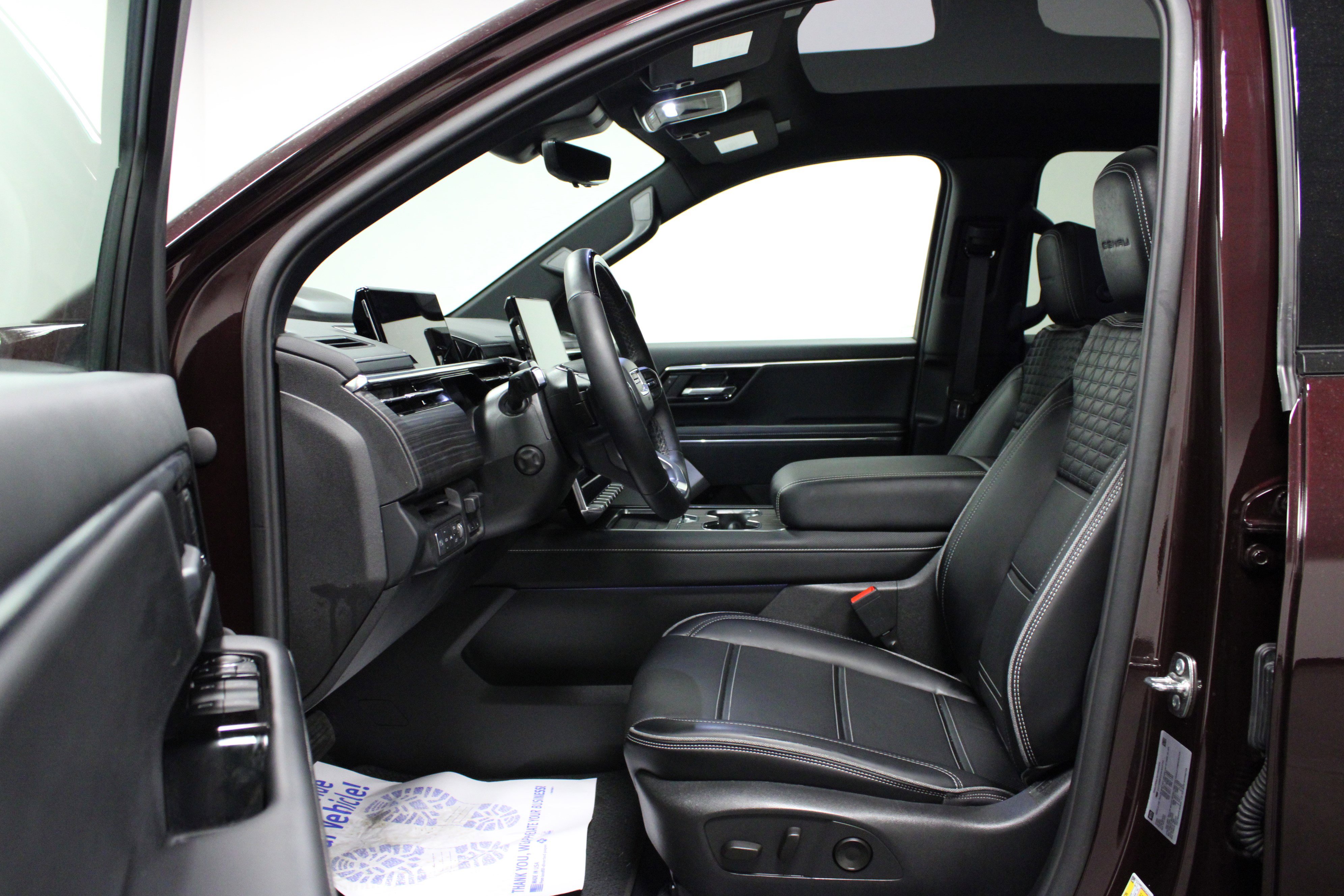 Used 2025 GMC Sierra EV Denali AWD/4WD image 12
