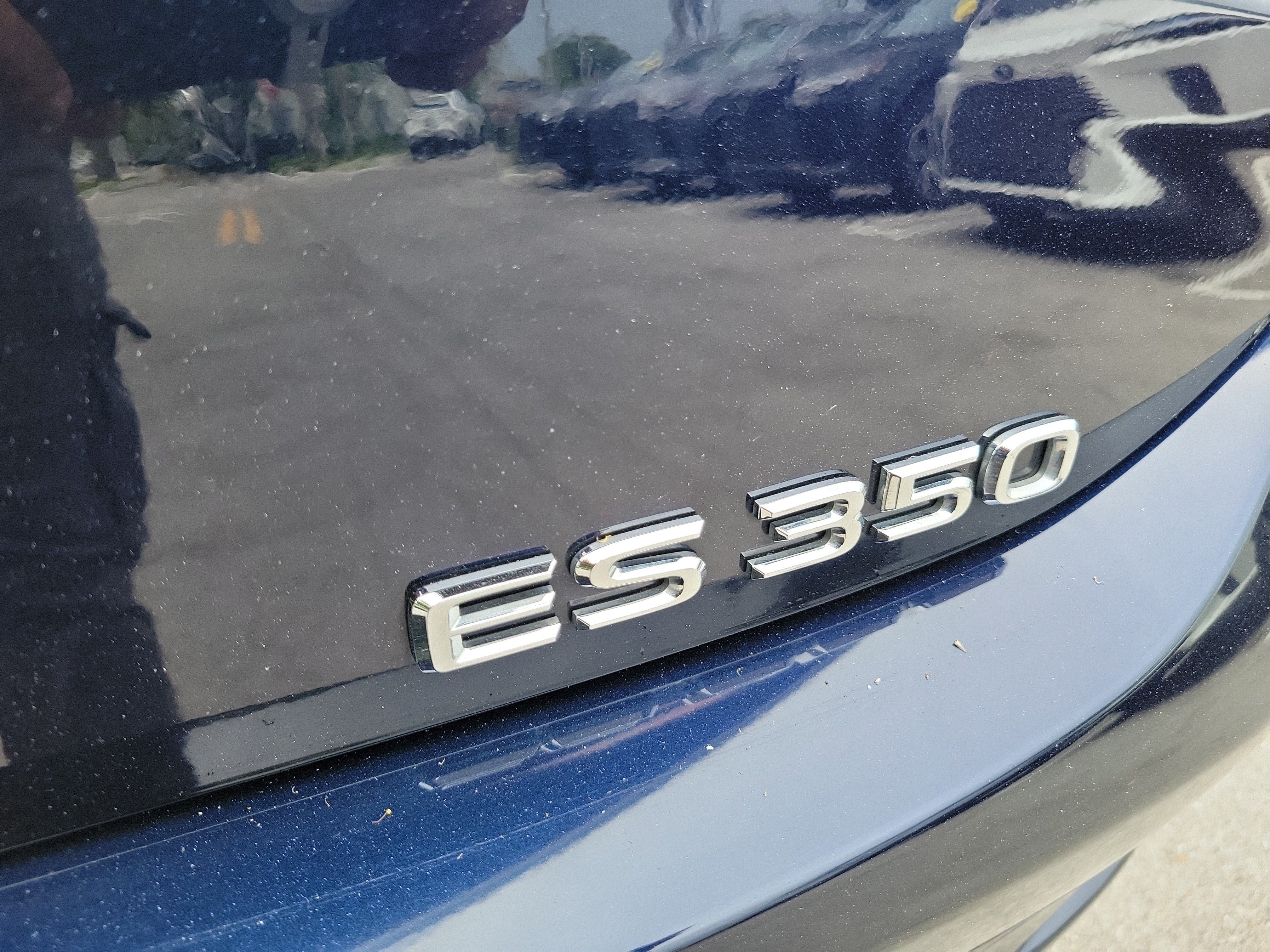 Used 2024 Lexus ES 350 w/ Premium Package FWD image 8