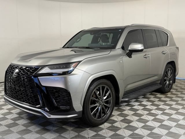 Used 2023 Lexus LX 600 F Sport w/ Accessory Package (Z1) AWD/4WD image 2