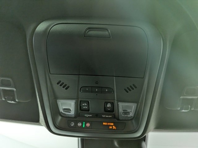 Certified 2023 Cadillac XT4 Premium Luxury w/ Cold Weather Package image 25