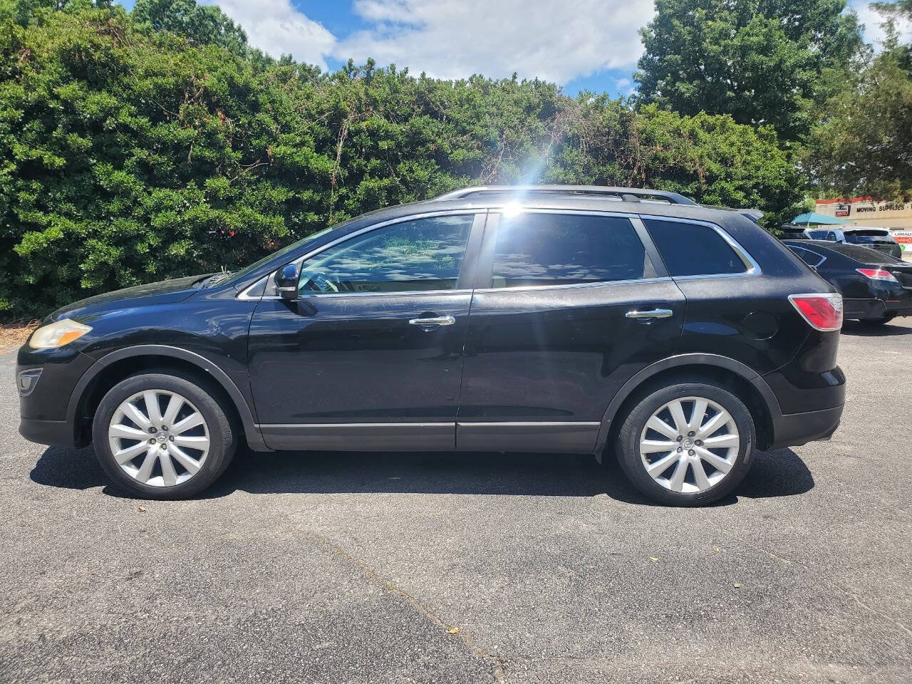 Used 2010 MAZDA CX-9 Grand Touring w/ Moonroof & Bose Audio Pkg FWD image 4