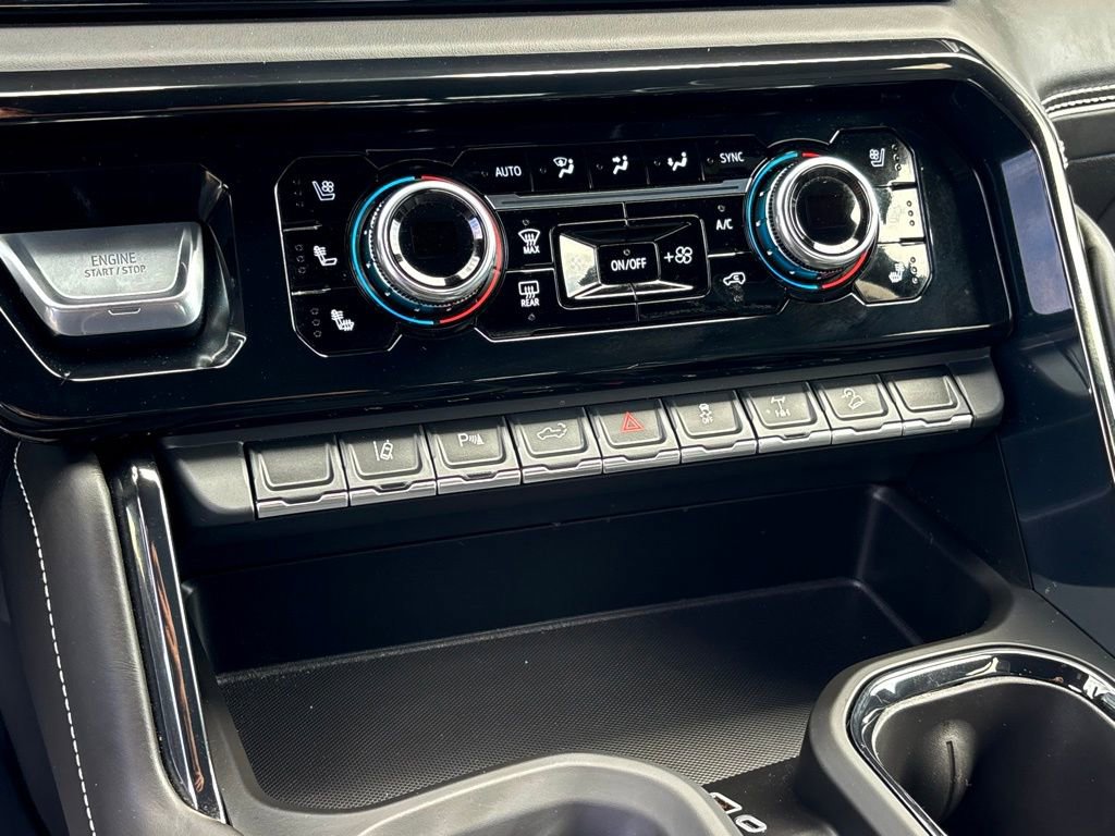 Used 2025 GMC Sierra 2500 AT4X image 19