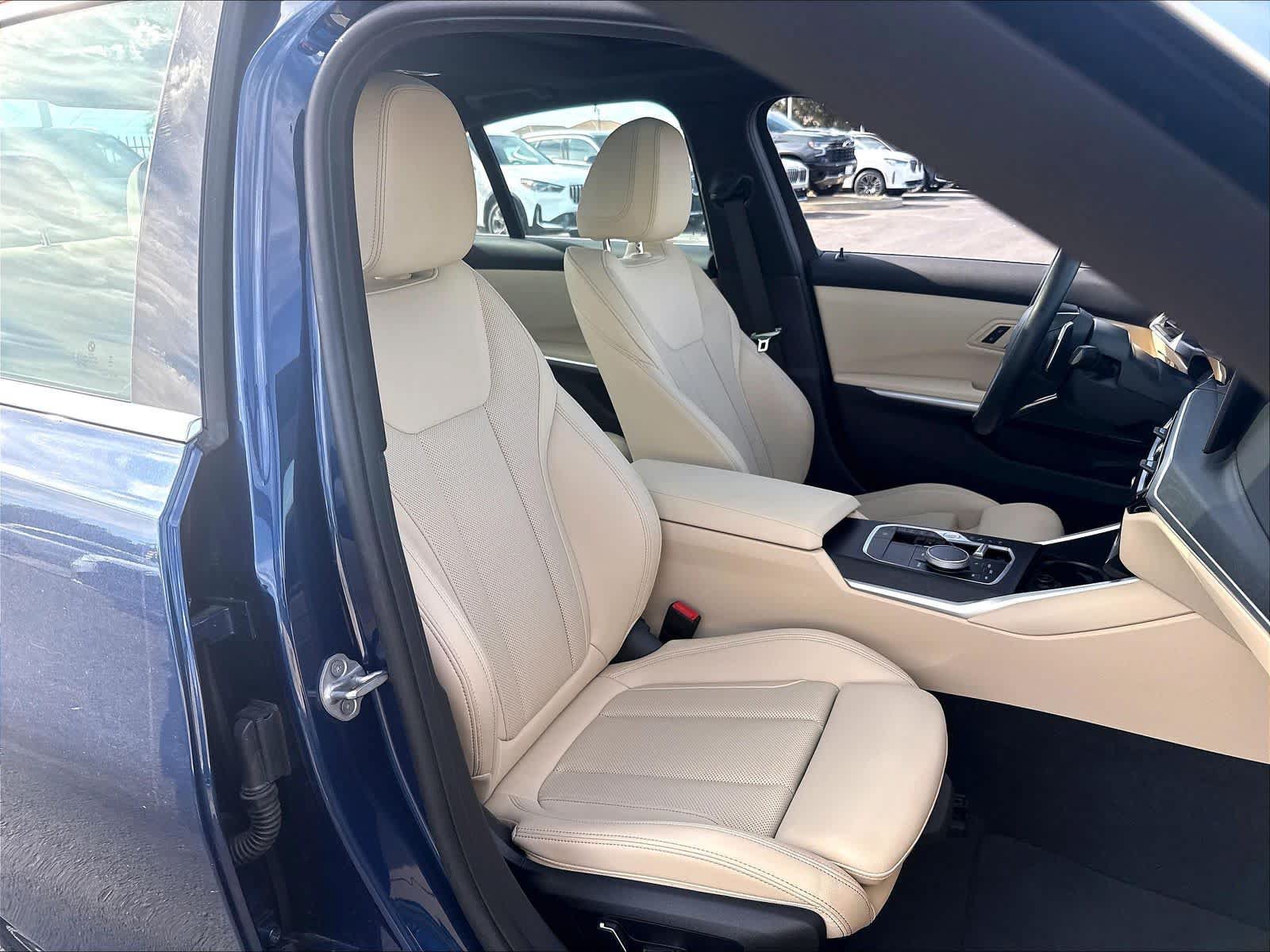 Used 2024 BMW 330i xDrive Sedan AWD/4WD image 32