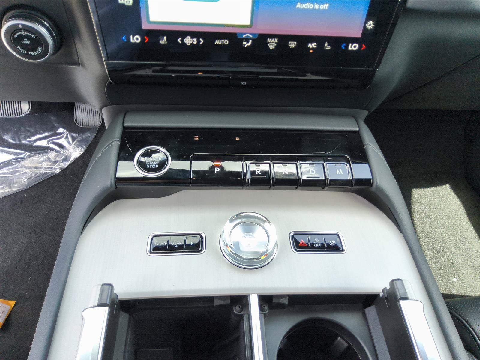 New 2027 Lincoln Navigator Reserve w/ Jet Appearance Package RWD image 20