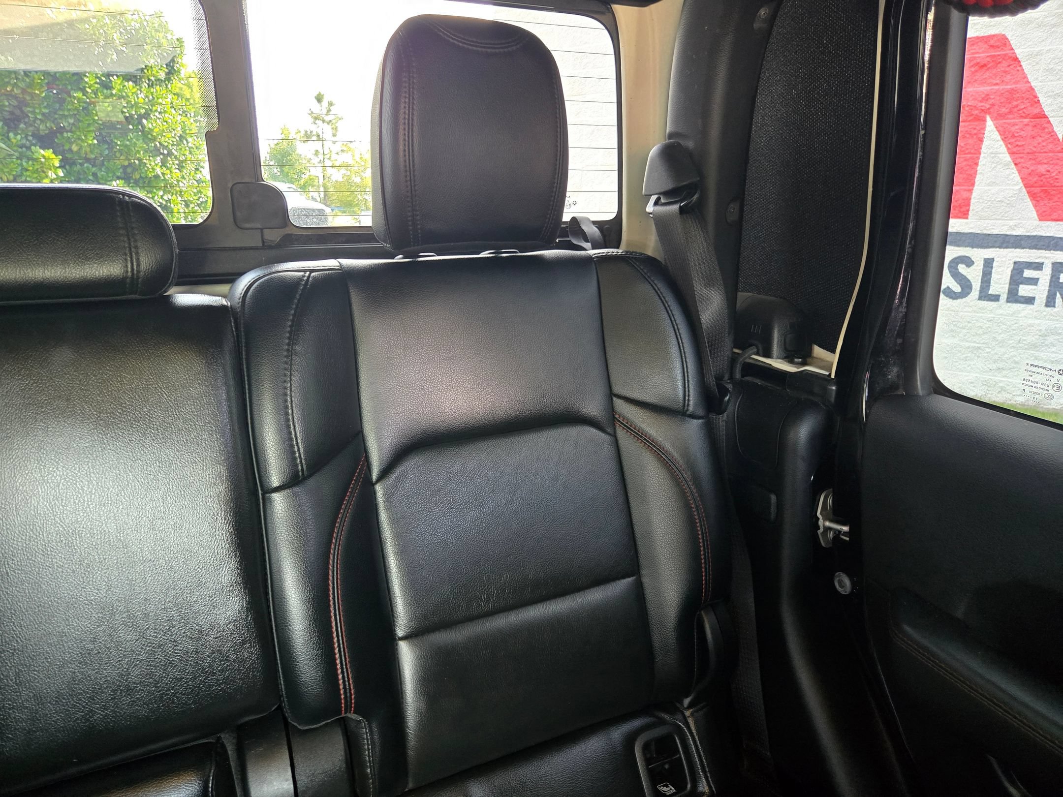 Used 2020 Jeep Gladiator Rubicon AWD/4WD image 14