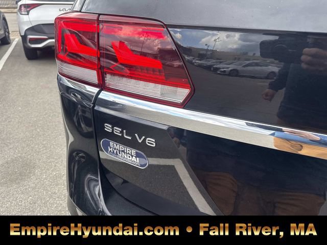 Used 2021 Volkswagen Atlas SEL R-Line image 5