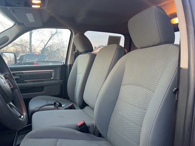 Used 2019 RAM 1500 Classic SLT image 23