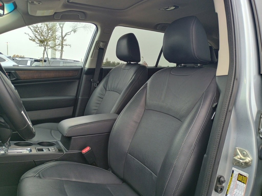 Used 2016 Subaru Outback 3.6R Limited image 14