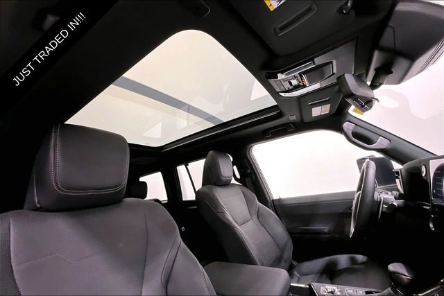 Used 2025 Lexus GX 550 w/ Accessory Package (2T) image 16