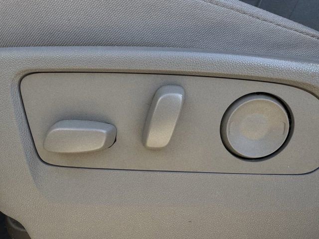 Used 2025 Chevrolet Silverado 1500 LT image 27