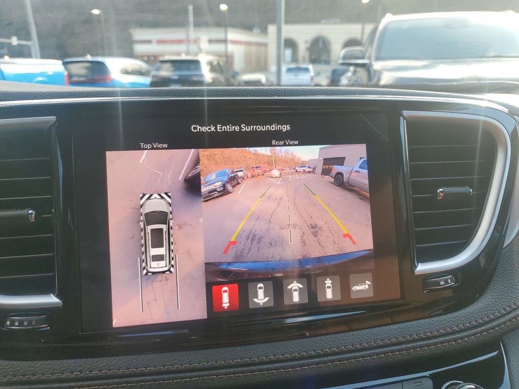 New 2026 Chrysler Pacifica Pinnacle image 22