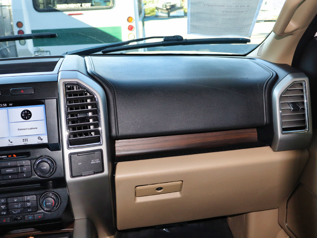 Used 2016 Ford F150 Lariat AWD/4WD image 23
