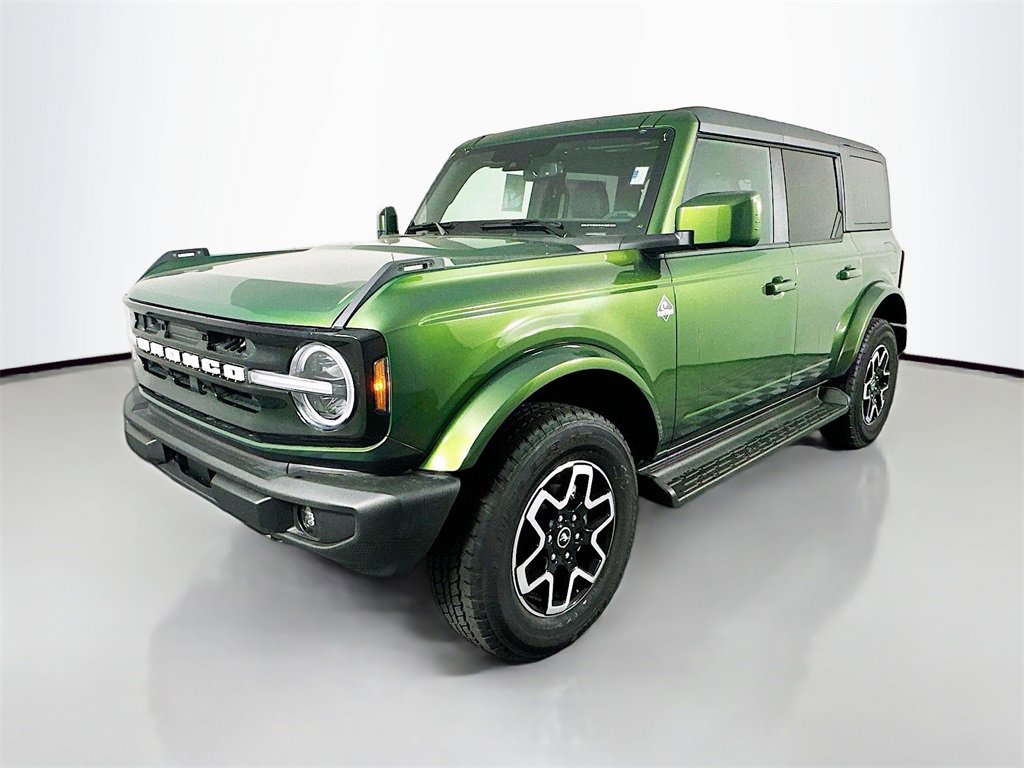 New 2025 Ford Bronco Outer Banks image 3