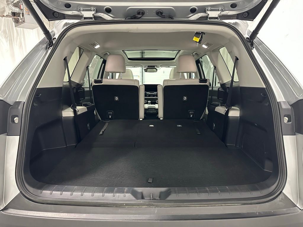 Used 2025 Toyota Grand Highlander AWD image 53