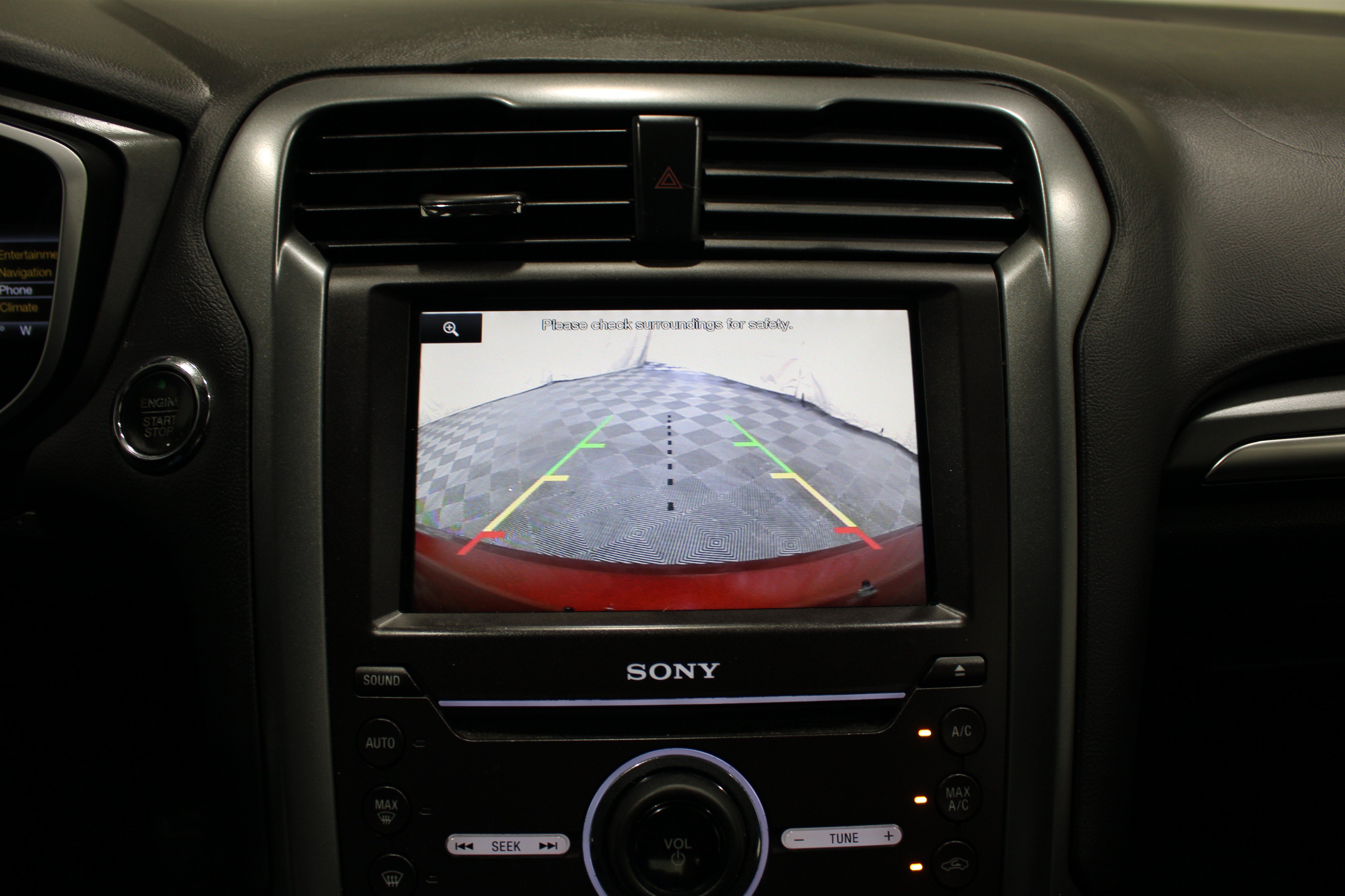Used 2016 Ford Fusion Titanium FWD image 16