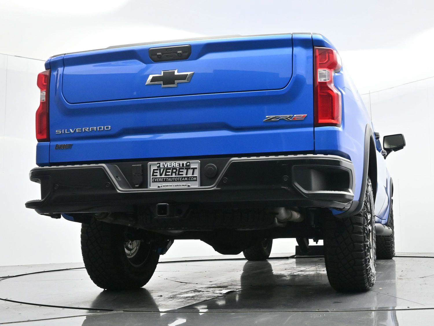 Used 2025 Chevrolet Silverado 1500 ZR2 w/ Technology Package image 52