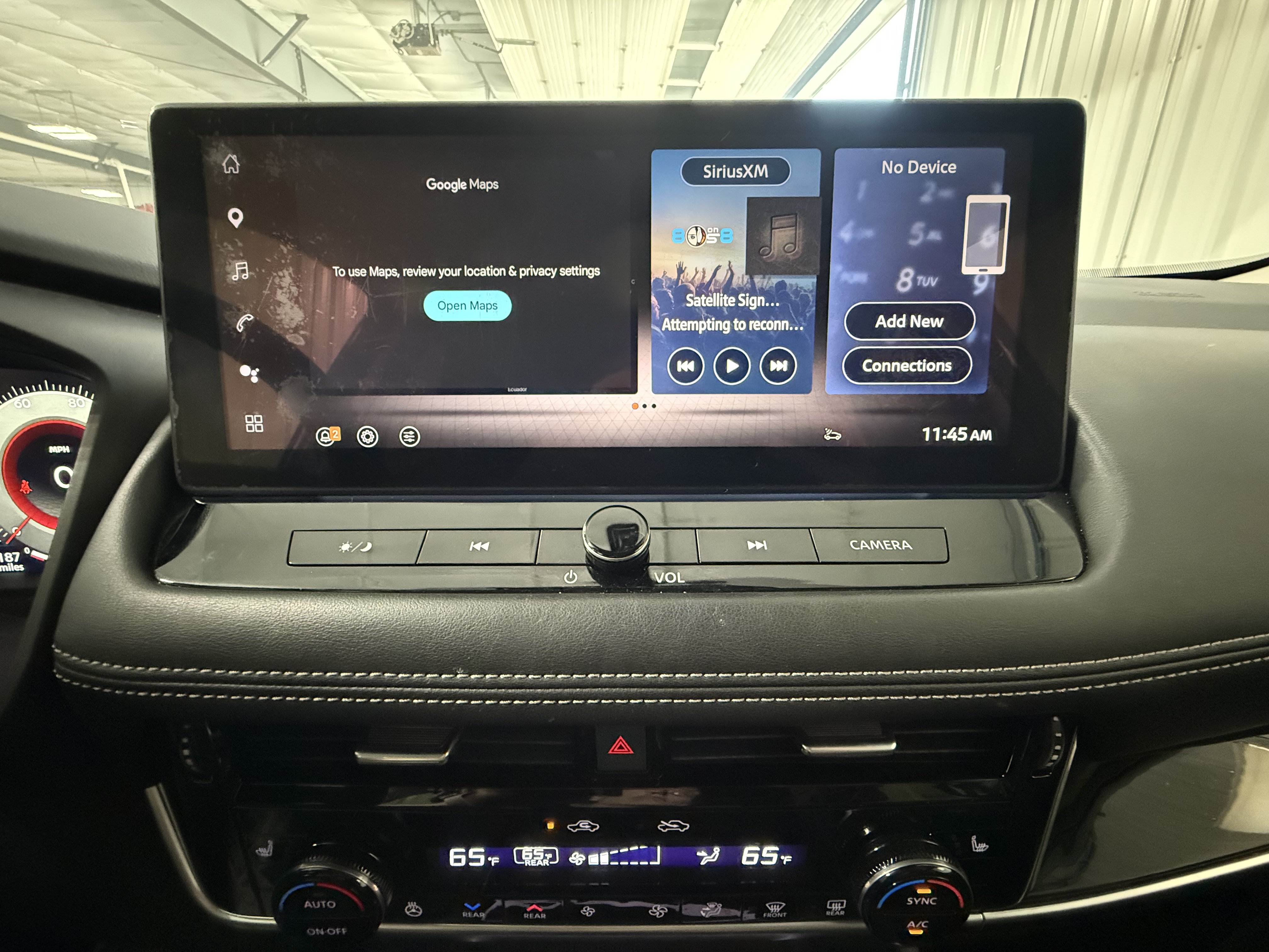 Used 2025 Nissan Rogue SL w/ Tech Package AWD/4WD image 29