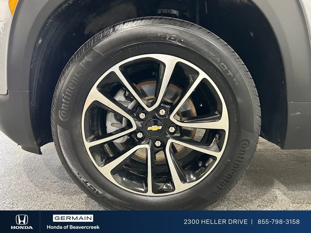 Used 2025 Chevrolet TrailBlazer LT AWD/4WD image 30