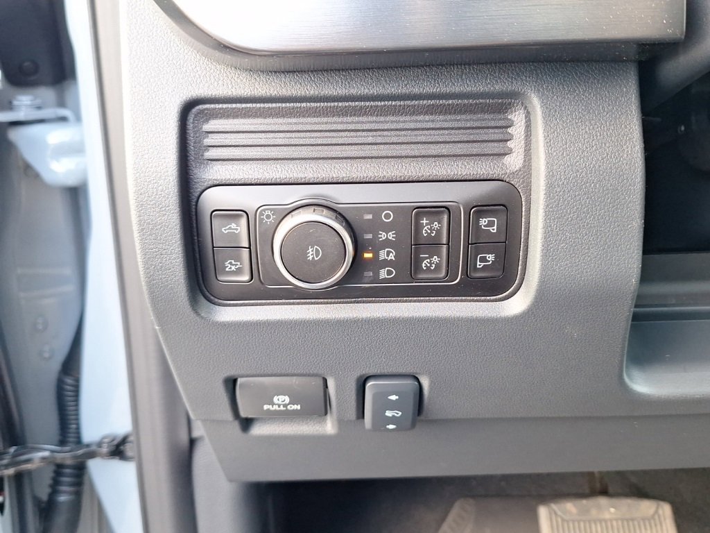 New 2026 Ford F250 Lariat w/ Lariat Premium Package image 5