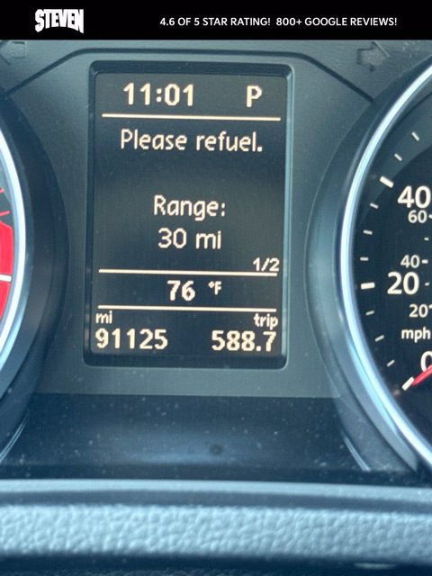 Used 2018 Volkswagen Passat 2.0T R-Line w/ R-Line Lighting Package FWD image 18