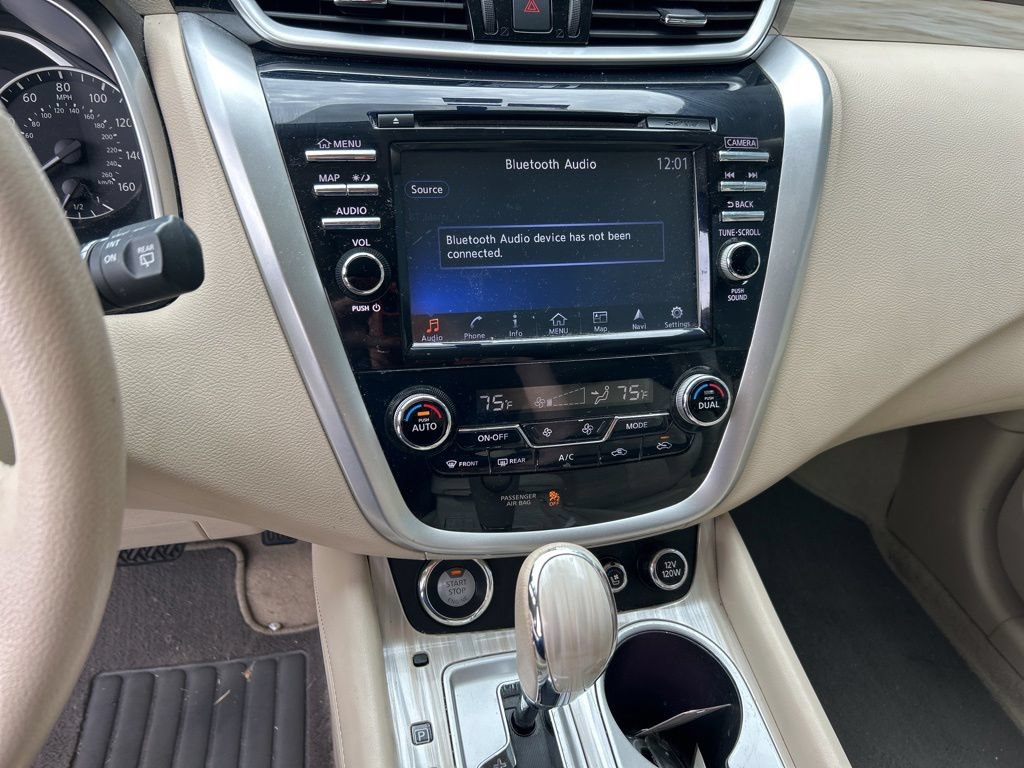 Used 2015 Nissan Murano Platinum w/ Platinum Technology Package FWD image 12