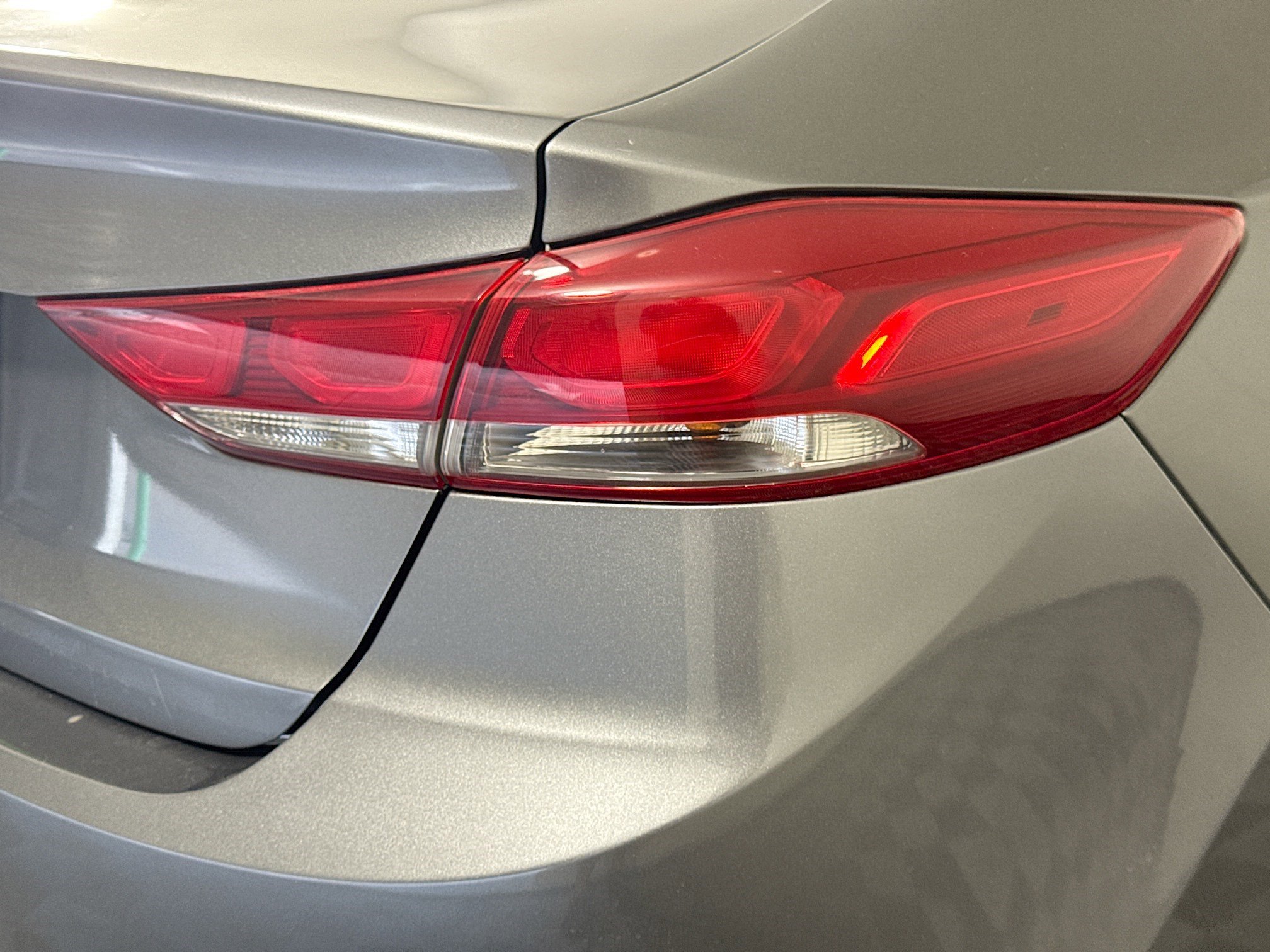 Used 2018 Hyundai Elantra SEL image 33