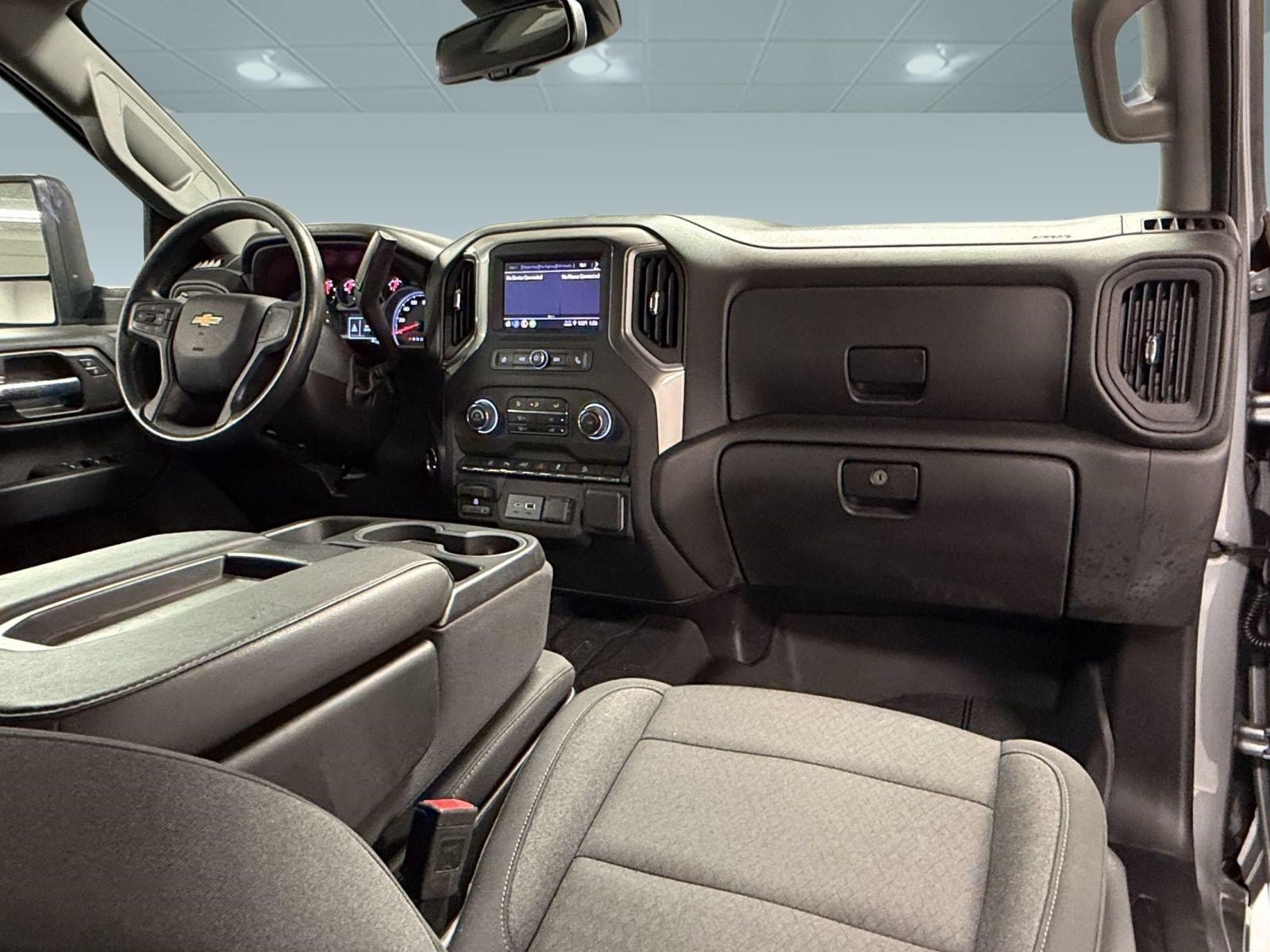 Used 2025 Chevrolet Silverado 2500 Custom w/ Custom Value Package AWD/4WD image 18