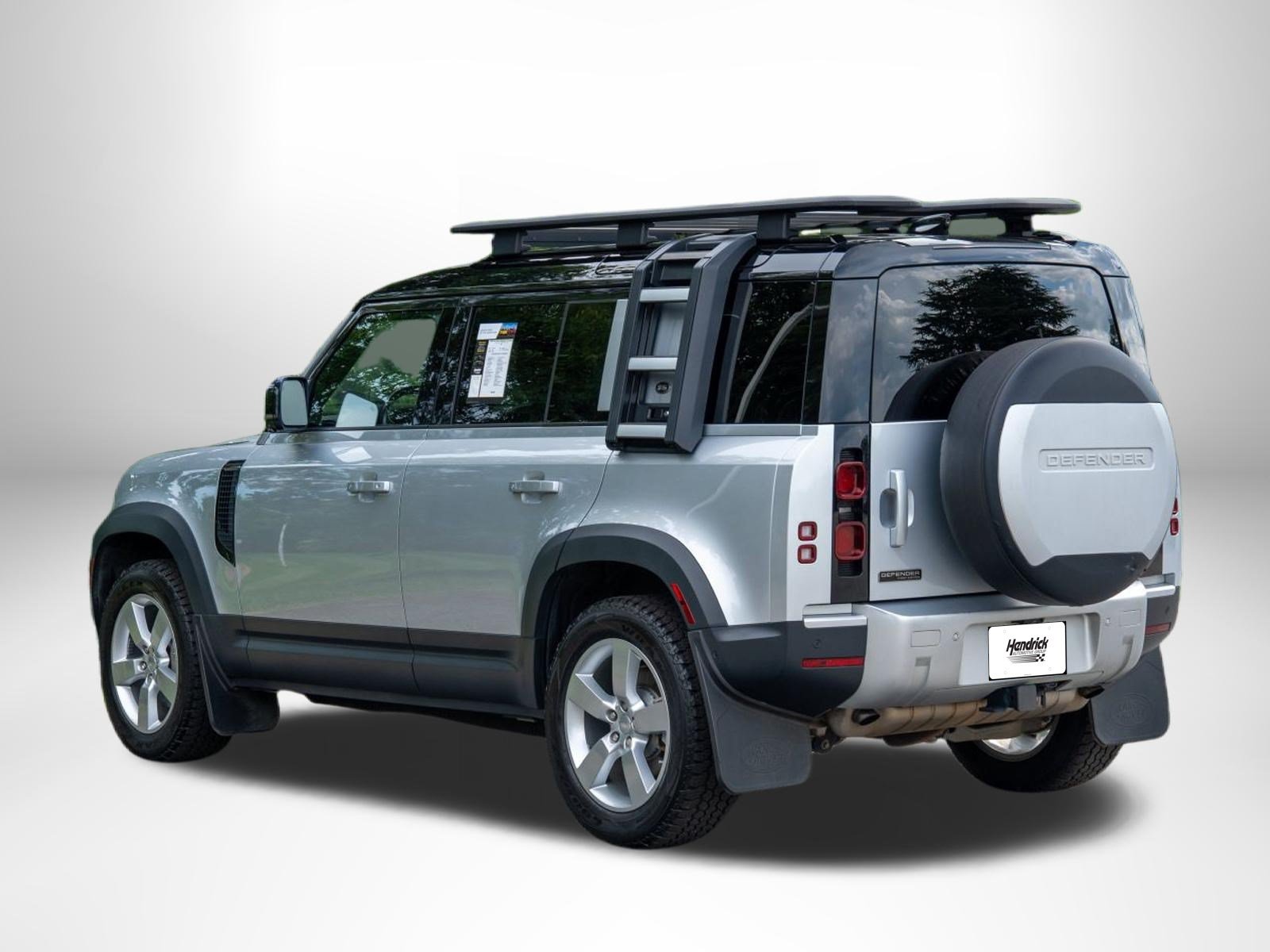 Used 2020 Land Rover Defender 110 First Edition AWD/4WD image 6