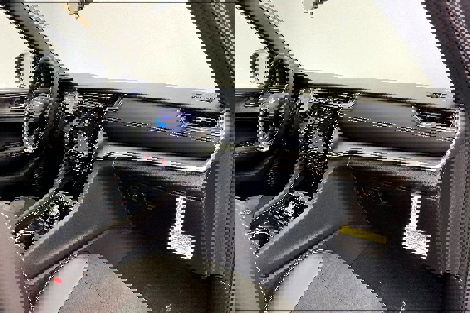 New 2025 Jeep Grand Cherokee L Altitude image 6