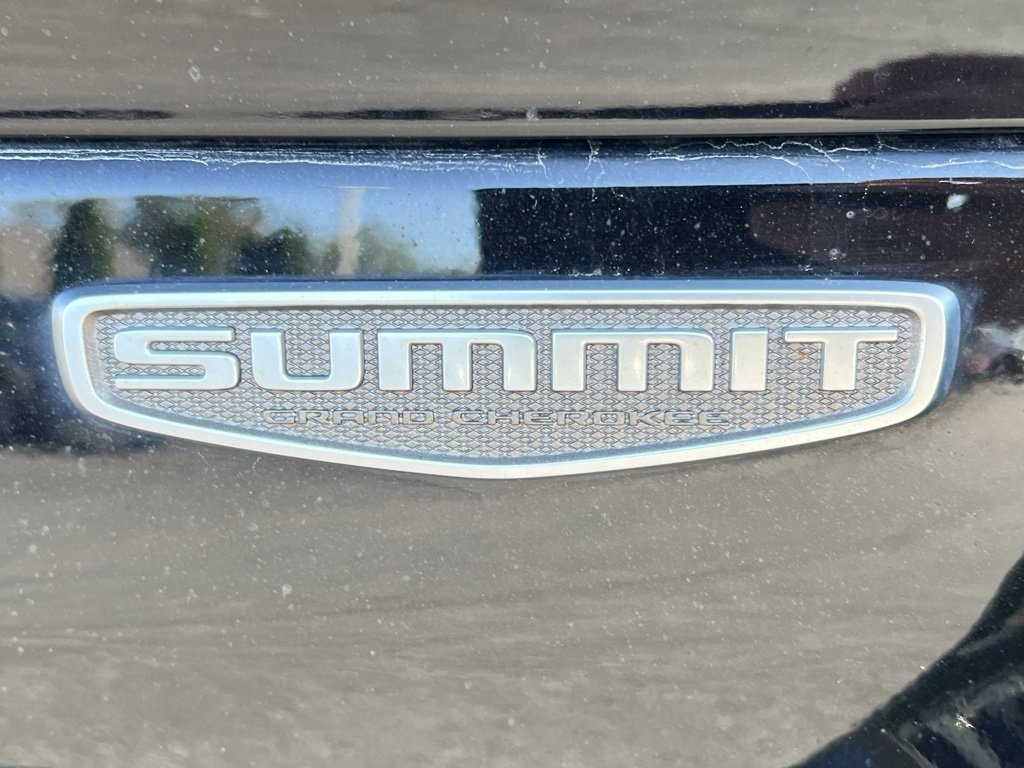 Used 2022 Jeep Grand Cherokee L Summit image 12