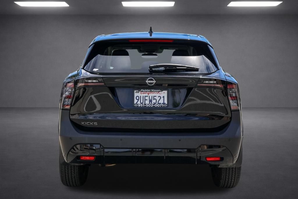 Used 2025 Nissan Kicks SV FWD image 6