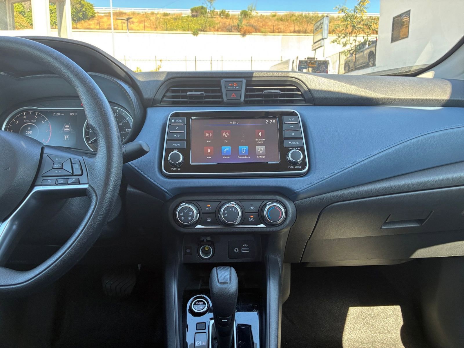 Used 2025 Nissan Versa SV image 17