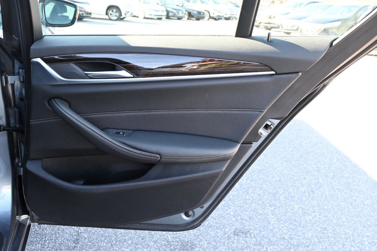 Used 2019 BMW 530i xDrive image 41