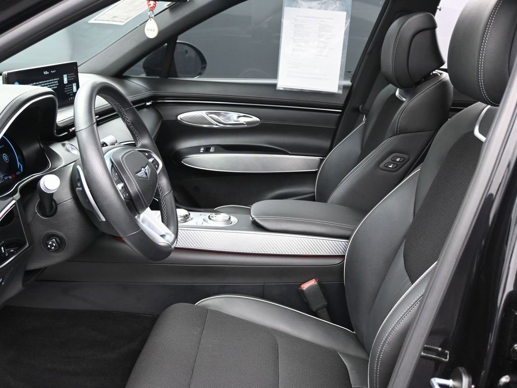 Used 2024 Genesis GV70 2.5T w/ Sport Prestige Package image 17
