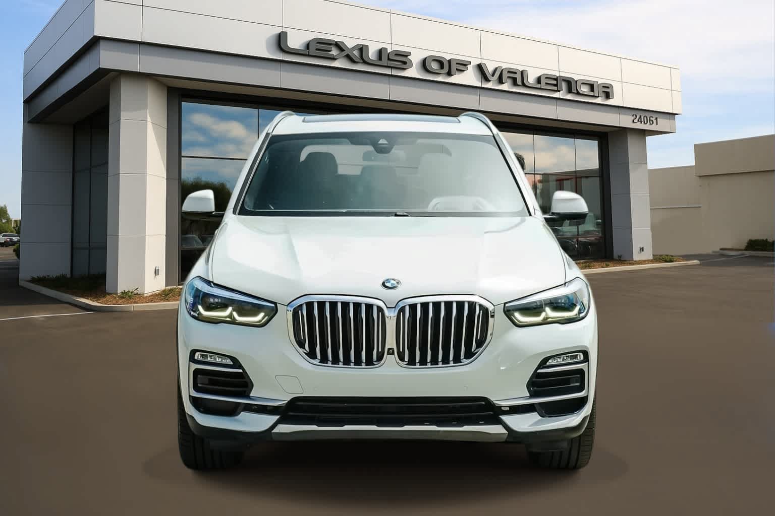 Used 2021 BMW X5 xDrive40i w/ Premium Package 2 AWD/4WD image 6