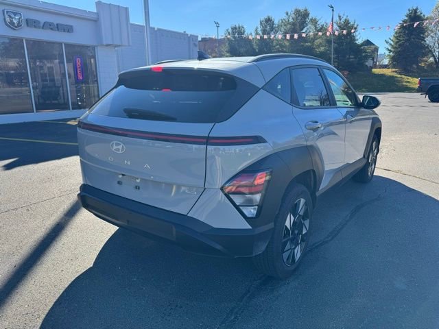 Used 2024 Hyundai Kona SEL image 7