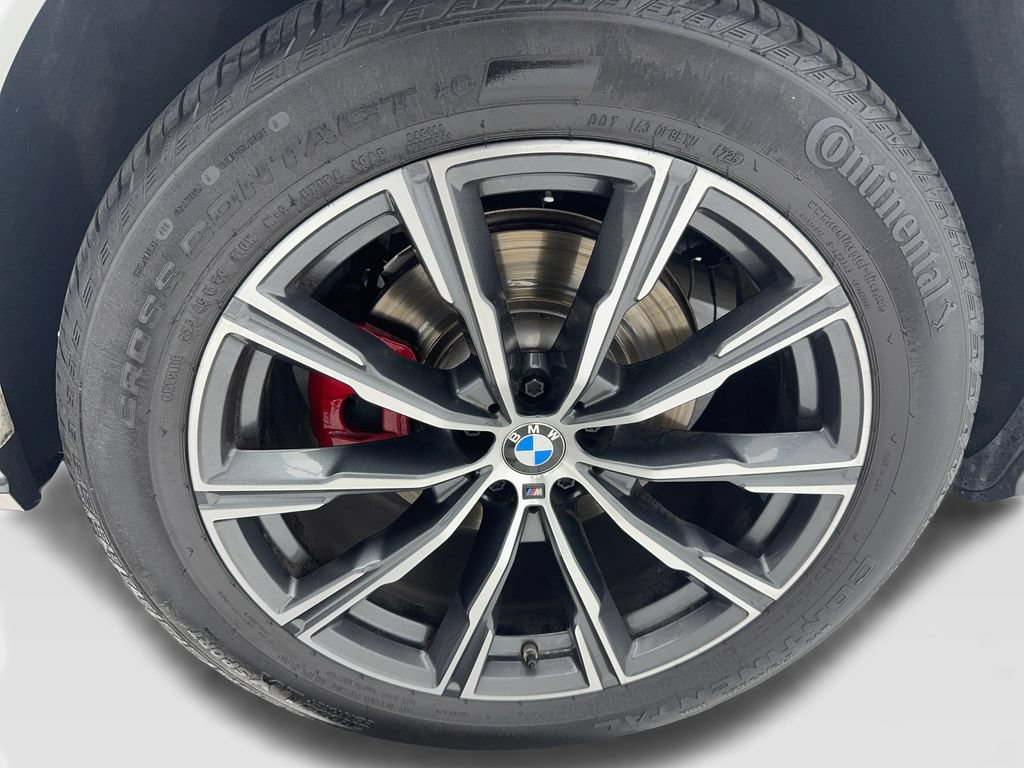 Used 2026 BMW X6 xDrive40i w/ Climate Comfort Package AWD/4WD image 11