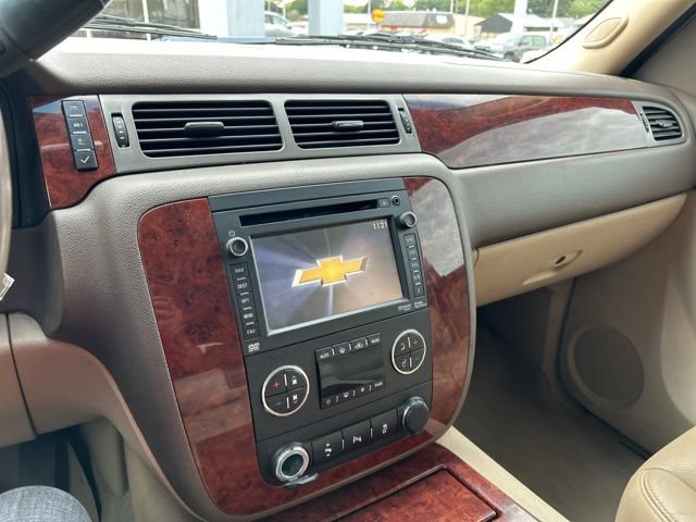 Used 2012 Chevrolet Suburban LTZ AWD/4WD image 45
