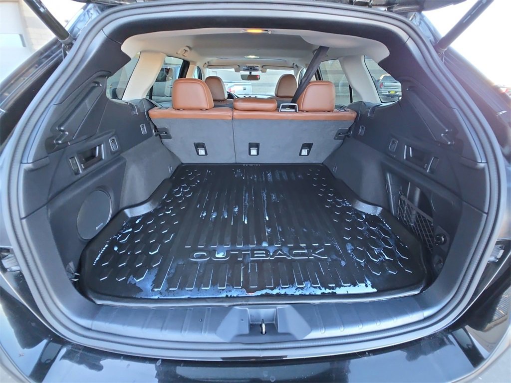 Used 2022 Subaru Outback Touring XT image 16