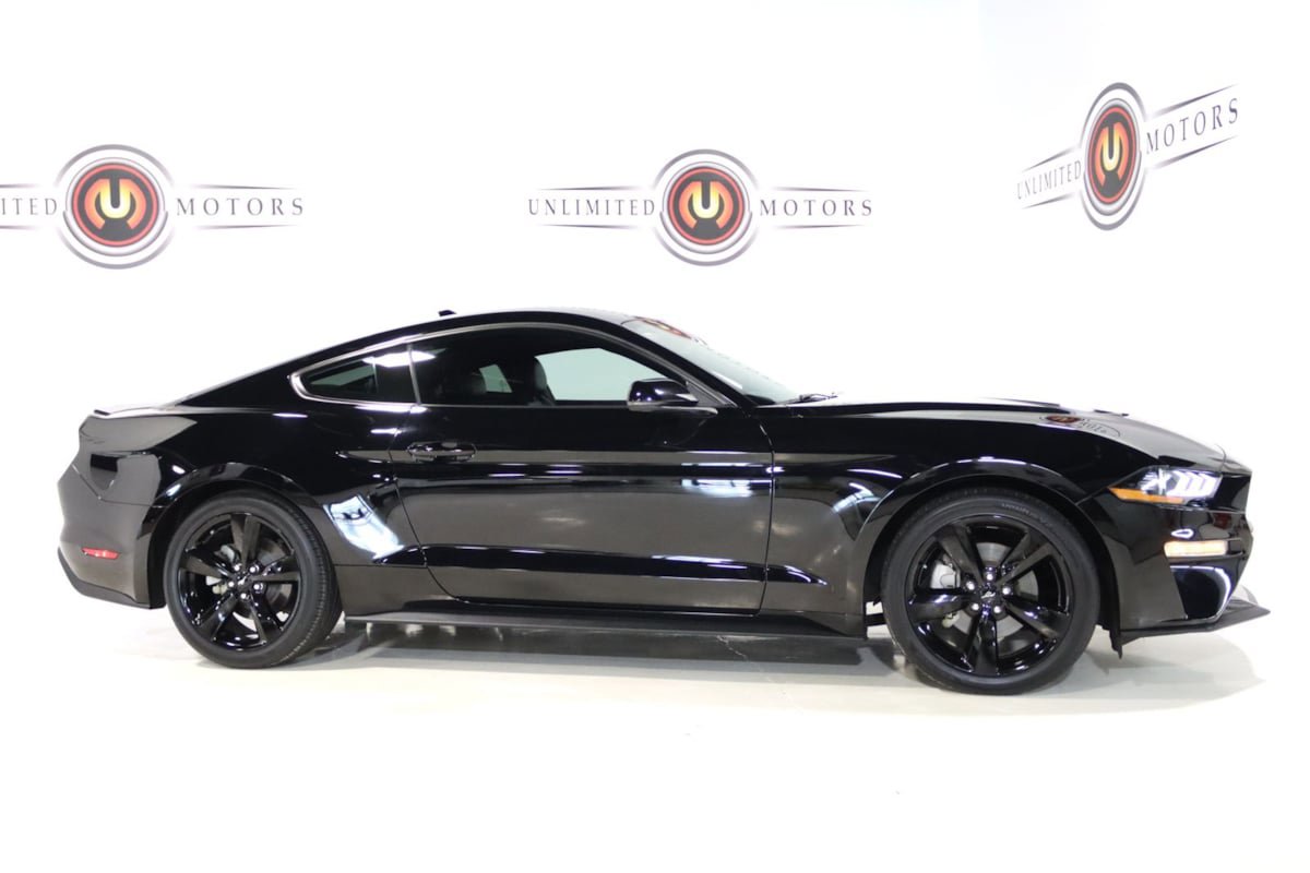 Used 2021 Ford Mustang Premium w/ Equipment Group 201A RWD image 5