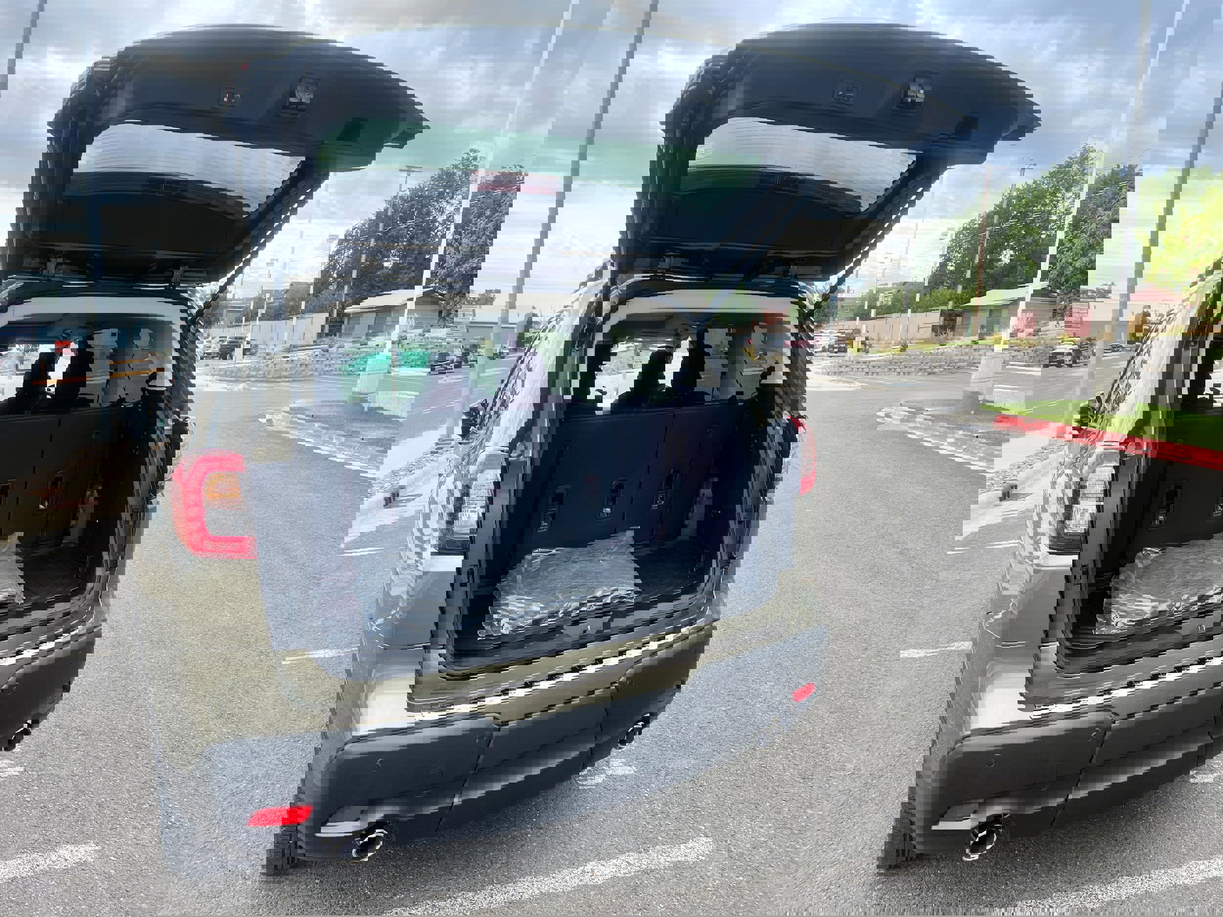 New 2025 Subaru Ascent Bronze Edition w/ Popular Package #2 image 4