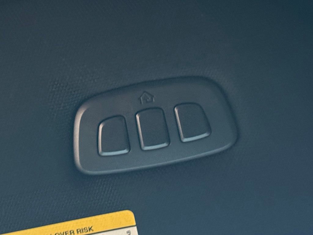 Used 2021 Ford F150 Lariat w/ Equipment Group 502A High image 39