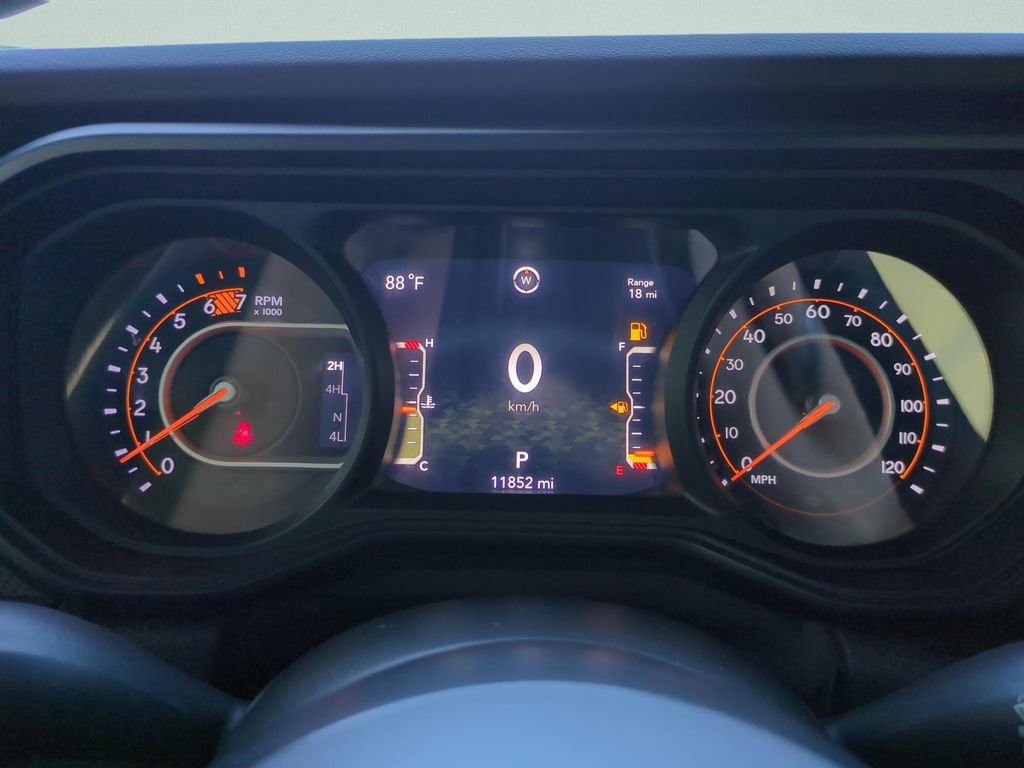 Used 2024 Jeep Wrangler Unlimited Rubicon w/ XTREMEE 35" Tire Package AWD/4WD image 22