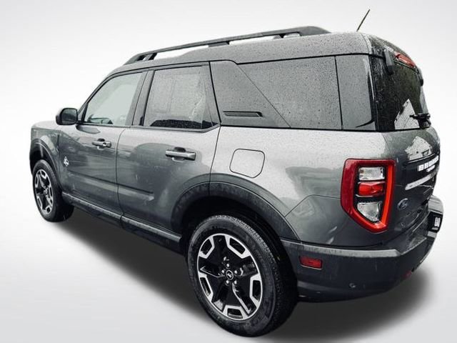 Used 2024 Ford Bronco Sport Outer Banks w/ Tech Package image 6