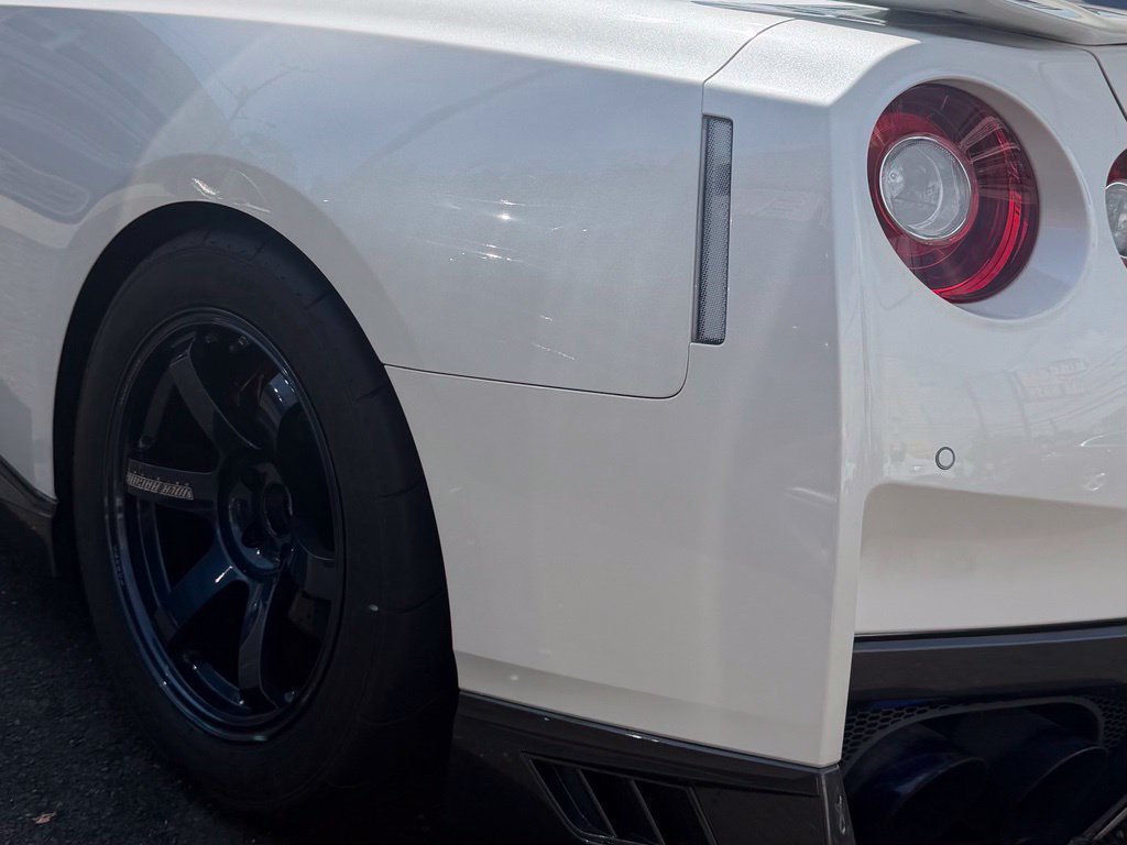 Used 2019 Nissan GT-R Premium w/ Premium Interior Package AWD/4WD image 13